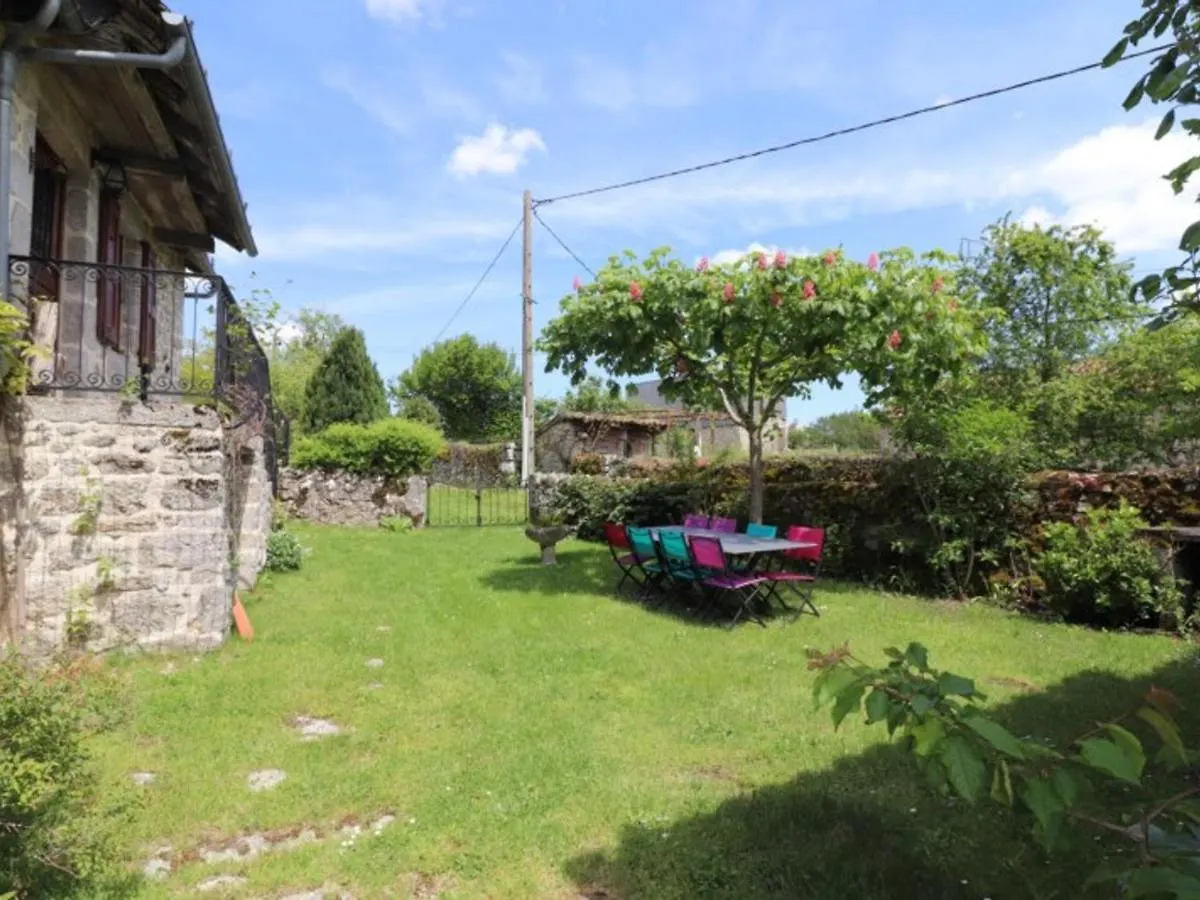 Maison De Charme Avec Piscine Privee Chauffee, Sauna, Et Jardin Clos Dans La Chataigneraie Cantaliens - Fr-1-742-398 Omps Holiday home